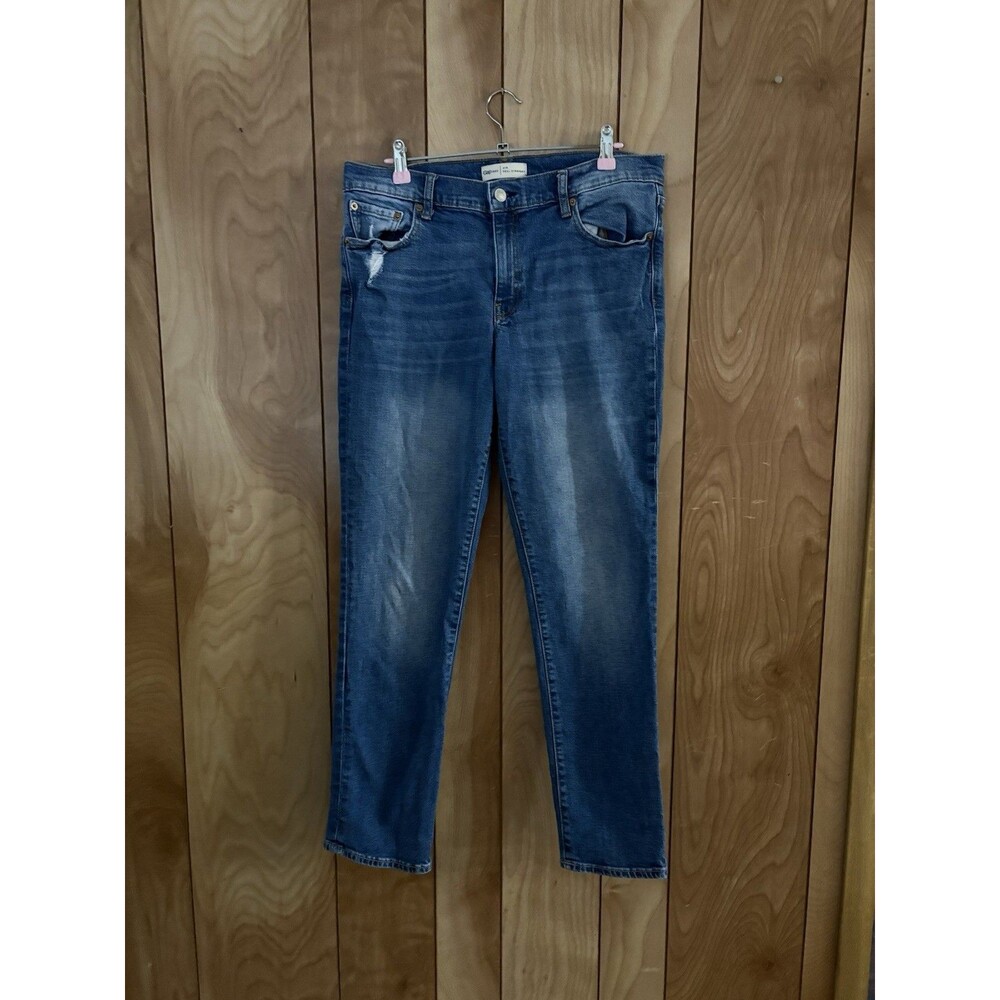 GAP Real Straight Mid Rise Jeans Women's Size 12 R Medium Wash 31